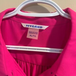 NYGÅRD Bright Hot Pink and black dress
Side and side open